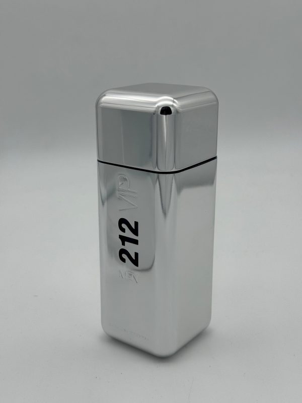 Perfume 212 VIP Men Carolina Herrera original para hombre en Ciudad de México – Perfumería La Rosa